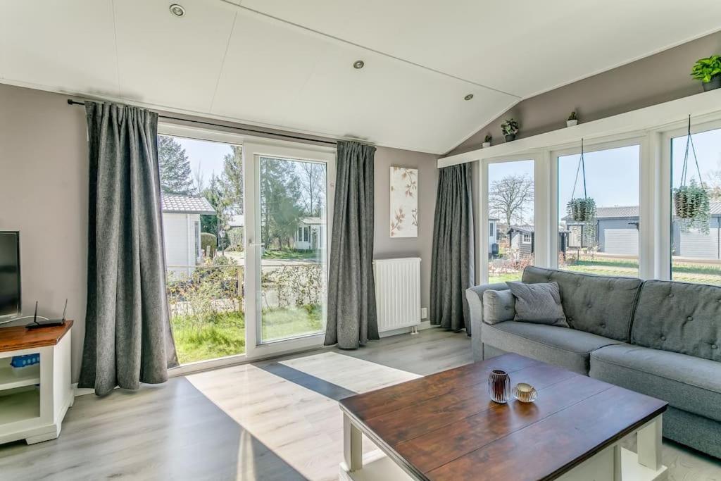4-Pers. Chalet Met Eigen Parkeerplaats In Veluwe Villa Putten Exteriör bild