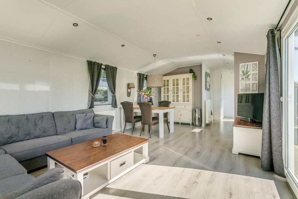 4-Pers. Chalet Met Eigen Parkeerplaats In Veluwe Villa Putten Exteriör bild